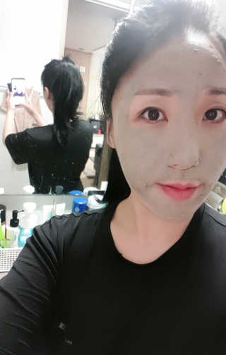 글랜무어 디톡 제올라이트 클리어링 버블 팩 — 5점을 준 리뷰어가 2019년 12월 올린 사용 사진