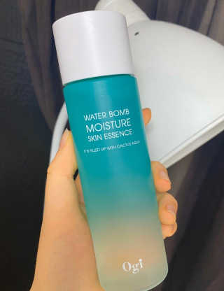 오지아이 워터 밤 모이스처 스킨 에센스 180ml — 5점을 준 리뷰어가 2020년 2월 올린 사용 사진