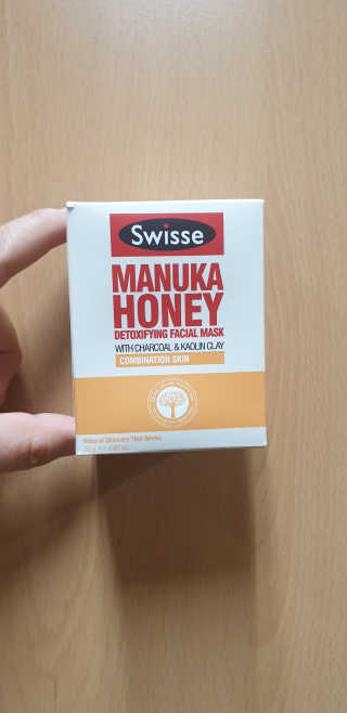SWISSE 스위스 마누카 허니 디톡시파잉 페이셜 마스크 — 4.5점을 준 리뷰어가 2019년 12월 올린 사용 사진