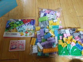 햇님토이 크레용 블럭, 비비드 파스텔 색상 150PCS — 4점을 준 리뷰어가 2018년 10월 올린 사용 사진