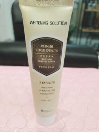 메이메리 쓰리이펙츠 모이스처 톤업크림 50ml — 5점을 준 리뷰어가 2019년 12월 올린 사용 사진
