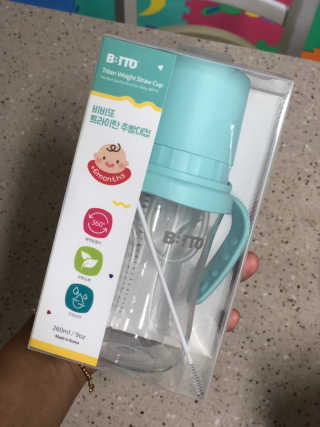 비비또 트라이탄 추빨대컵 — 5점을 준 리뷰어가 2019년 6월 올린 사용 사진