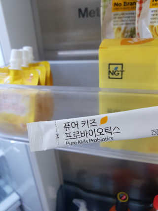 네츄럴굿띵스 퓨어 키즈 프로바이오틱스 60포 — 5점을 준 리뷰어가 2018년 1월 올린 사용 사진