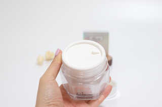 파시스 올인원 진주 화이트닝 크림 100ml — 4점을 준 리뷰어가 2019년 3월 올린 사용 사진