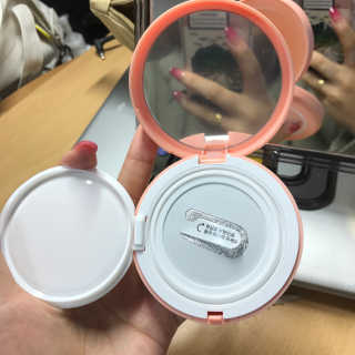 [블랙루즈] 피치 커버 벨벳 쿠션 2종 중 택1 — 5점을 준 리뷰어가 2019년 10월 올린 사용 사진