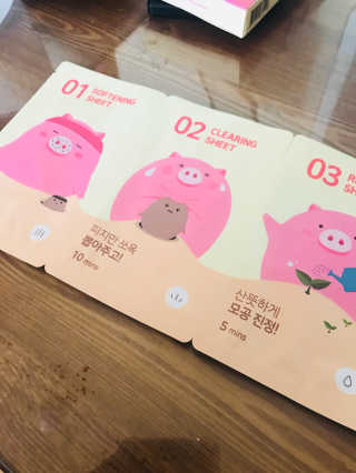 미팩토리 3단 돼지코팩 3매입 X 2 — 4.67점을 준 리뷰어가 2018년 9월 올린 사용 사진