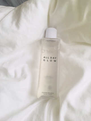 ALL DAY GLOW [올데이글로우] 카밍 밸런스 페이셜 토너 200ml — 5점을 준 리뷰어가 2019년 12월 올린 사용 사진