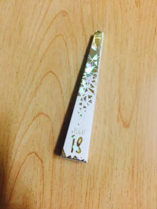 딜라잇18 홀리몰리 글리터라이너 — 2.5점을 준 리뷰어가 2016년 10월 올린 사용 사진