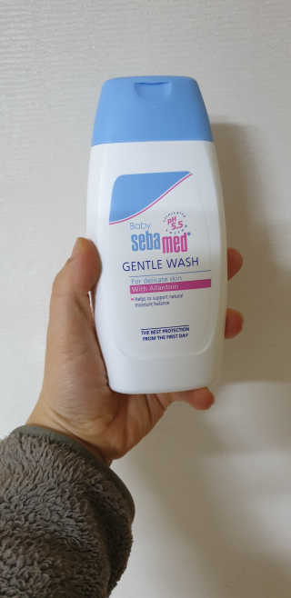 세바메드 베이비 바디워시 200ml — 5점을 준 리뷰어가 2020년 2월 올린 사용 사진