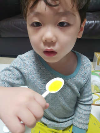 오메가-3스무디 [오메가스무디] 짜먹는 오메가3 DHA 임산부 어린이 — 4.5점을 준 리뷰어가 2018년 10월 올린 사용 사진