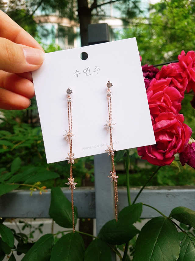 수앤수 달콤반하나 꽃잎롱귀걸이 리뷰 사진