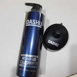 다슈코리아 다슈 단백질 한방 두피 골드 샴푸 500ml +샴푸브러쉬 — 5점을 준 리뷰어가 2019년 10월 올린 사용 사진