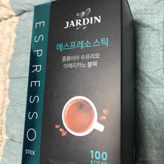 (주)쟈뎅 쟈뎅 에스프레소 스틱 아메리카노 블랙 — 4점을 준 리뷰어가 2018년 10월 올린 사용 사진