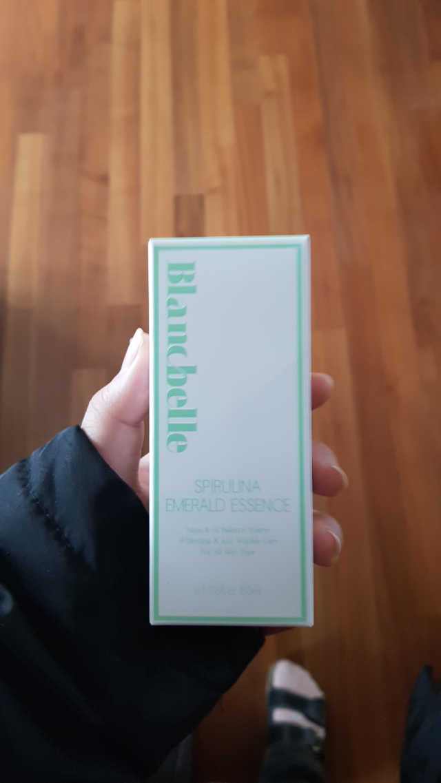 블랑벨 스피루리나 에메랄드 에센스 리뷰 사진