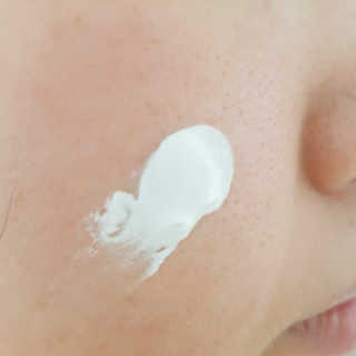 닥터엘시아 파워 브라이트닝 글루타치온 크림 — 4.83점을 준 리뷰어가 2018년 3월 올린 사용 사진