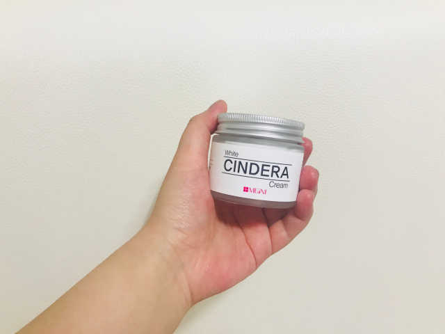 메이니 화이트 신드라 크림 70ml 리뷰 사진