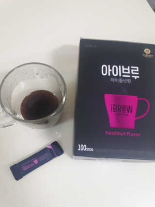 한국맥널티 아이브루 헤이즐넛향 100T — 4점을 준 리뷰어가 2019년 10월 올린 사용 사진