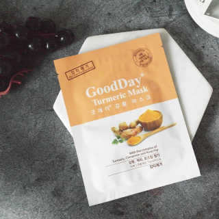 GoodDay Skincare GoodDay 강황 마스크 — 3.5점을 준 리뷰어가 2019년 5월 올린 사용 사진