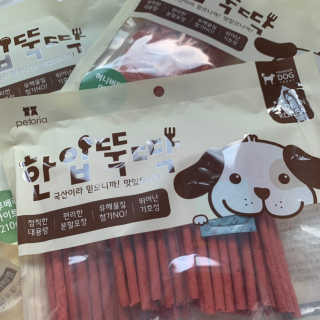 펫토리아 한입뚝딱 국내산 강아지간식 BEST 5종 — 5점을 준 리뷰어가 2019년 5월 올린 사용 사진