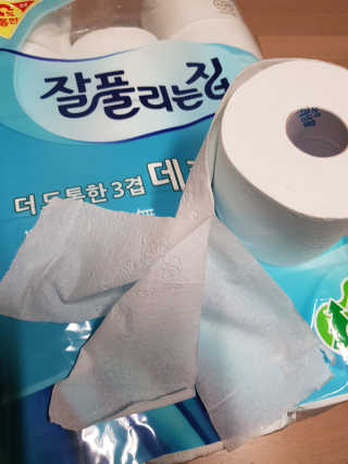 잘풀리는집 더 도톰한 3겹 데코 30롤 — 5점을 준 리뷰어가 2019년 2월 올린 사용 사진