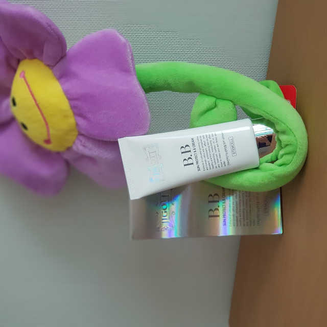 지고트 선프로텍트 비비크림 50ml 리뷰 사진