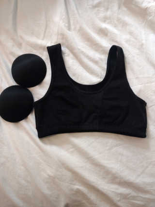 크리비아 Clivia Padded Yoga Sports Bra — 5점을 준 리뷰어가 2018년 6월 올린 사용 사진