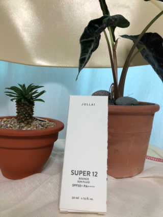 쥴라이Jullai 슈퍼 12 바운스 선 플루이드 SPF50+ PA++++ — 2점을 준 리뷰어가 2019년 7월 올린 사용 사진