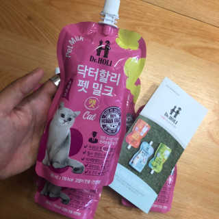 닥터할리펫밀크 8종 — 5점을 준 리뷰어가 2018년 10월 올린 사용 사진