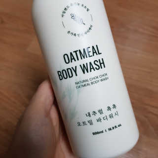 (주)에네스티 내추럴 촉촉  오트밀 바디워시 500ml — 4.5점을 준 리뷰어가 2020년 1월 올린 사용 사진