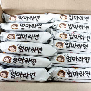 라면 그대로가 제일 맛있는 더엄마라면 — 2.5점을 준 리뷰어가 2019년 6월 올린 사용 사진