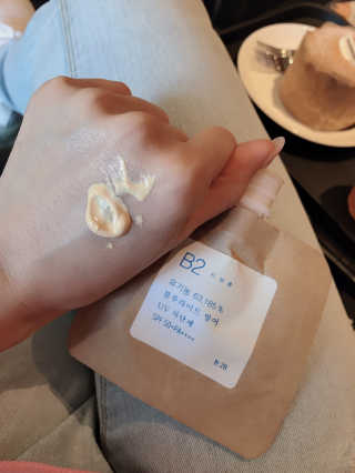 톤28 유기농 블루라이트 방어 UV 차단거리 지성용 B2 — 5점을 준 리뷰어가 2019년 5월 올린 사용 사진