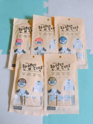 [펫토리아] 강아지,고양이겸용 짜먹는 한입뚝딱 — 5점을 준 리뷰어가 2019년 1월 올린 사용 사진