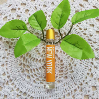 더블유드레스룸 롤 온 퍼퓸EDT 10ml — 4.33점을 준 리뷰어가 2018년 7월 올린 사용 사진