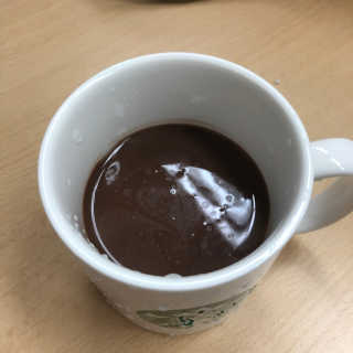 식사대용 아몬드밀크 어나더밀크 500ml X 2병 — 3.5점을 준 리뷰어가 2018년 10월 올린 사용 사진