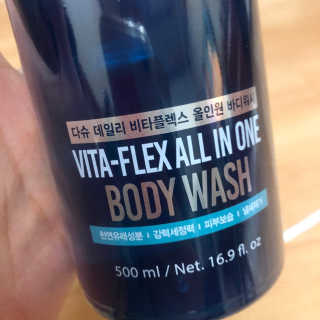 다슈코리아 다슈 데일리 비타플렉스 올인원 바디워시 — 5점을 준 리뷰어가 2020년 2월 올린 사용 사진