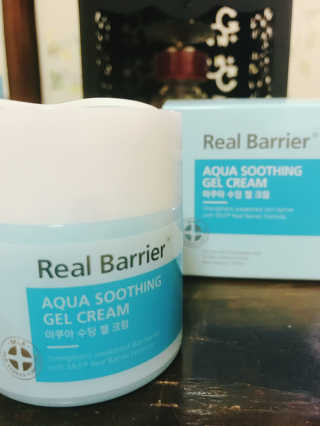 리얼베리어 아쿠아 수딩 젤 크림 대용량 기획세트 — 5점을 준 리뷰어가 2018년 5월 올린 사용 사진