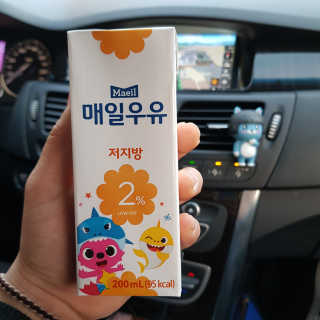 매일우유 멸균 매일우유 저지방 2프로 멸균 핑크퐁 에디션 6입 — 5점을 준 리뷰어가 2018년 1월 올린 사용 사진