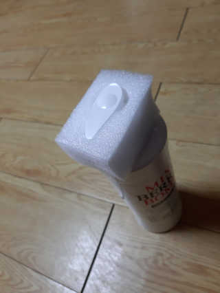 (주)에네스티 믹스베리 단백질 폭탄 샴푸 1000g — 5점을 준 리뷰어가 2019년 11월 올린 사용 사진