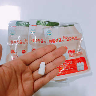 마띠유 생유산균 먹고 또 요구르트도 먹고 30알X2 + 10알X1 — 5점을 준 리뷰어가 2018년 7월 올린 사용 사진