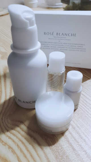 ROSE BLANCHE 로제블랑쉐 인텐시브 수딩 세럼 — 4점을 준 리뷰어가 2019년 7월 올린 사용 사진