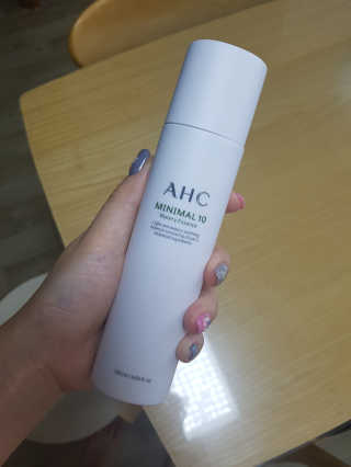 AHC 에이 에이치 씨 미니멀 10 워터리 에센스 — 1.67점을 준 리뷰어가 2018년 12월 올린 사용 사진