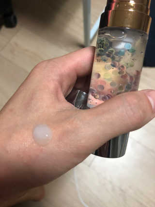 셀루닉 래디언스 퍼밍 크림  앰플속크림 — 4점을 준 리뷰어가 2018년 8월 올린 사용 사진