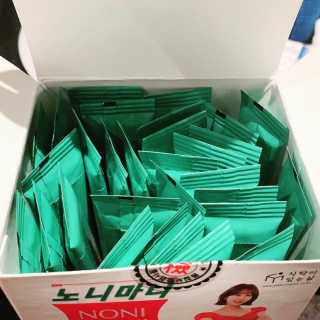 정찬우 꽐라만시 [띵보몰]건강환 습관 노니마니 스틱 1Box — 4.5점을 준 리뷰어가 2019년 7월 올린 사용 사진
