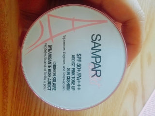 쌍빠 어딕트 핑크 톤업 선쿠션 SPF50+ PA+++ — 3.5점을 준 리뷰어가 2016년 7월 올린 사용 사진