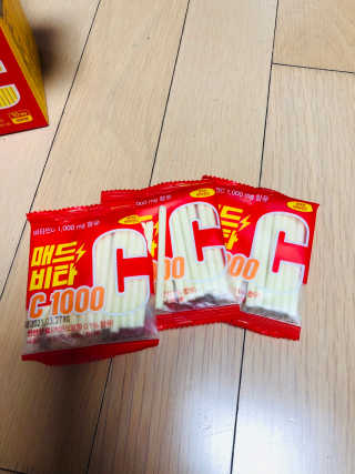 매드비타C 1000 — 4점을 준 리뷰어가 2019년 4월 올린 사용 사진