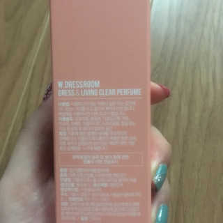 더블유드레스룸 드레스퍼퓸 150ml — 4.67점을 준 리뷰어가 2018년 8월 올린 사용 사진
