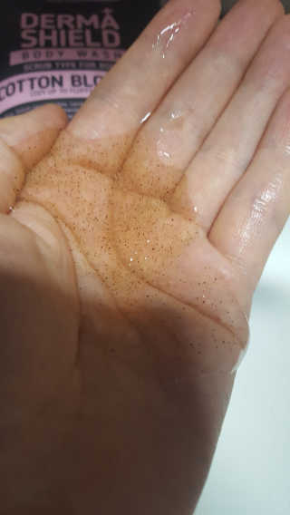어파티 더마실드 바디워시 코튼블러썸 300ml — 5점을 준 리뷰어가 2018년 7월 올린 사용 사진