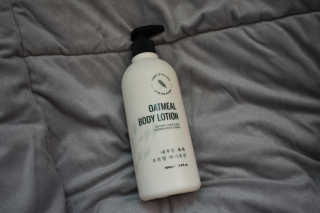 (주)에네스티 내추럴 촉촉  오트밀 바디로션 500ml — 4.5점을 준 리뷰어가 2019년 10월 올린 사용 사진