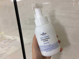 솔테라피 솔티 크리미 클렌징폼 300ml — 4.5점을 준 리뷰어가 2019년 5월 올린 사용 사진