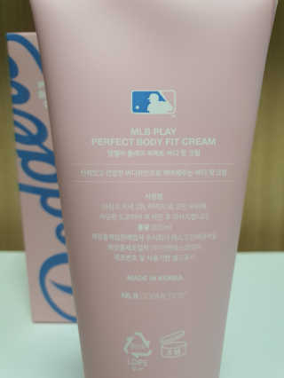 MLB COSMETICS [MLB PLAY] 퍼펙트 바디핏 크림 200ml — 5점을 준 리뷰어가 2019년 11월 올린 사용 사진